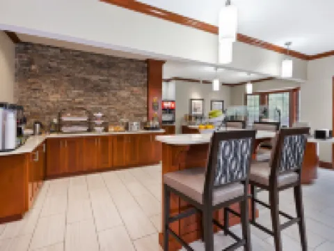 Staybridge Suites KALAMAZOO by IHG Hotels in Kalamazoo