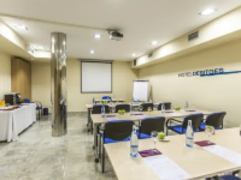 德希特斯酒店 聖佩德羅-德里瓦斯酒店