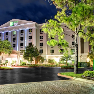 Holiday Inn Express & Suites MIAMI-KENDALL by IHG Hotels near Zoo Miami