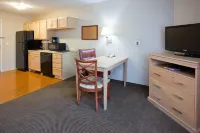 Candlewood Suites MILWAUKEE BROWN DEER by IHG - 2-Star