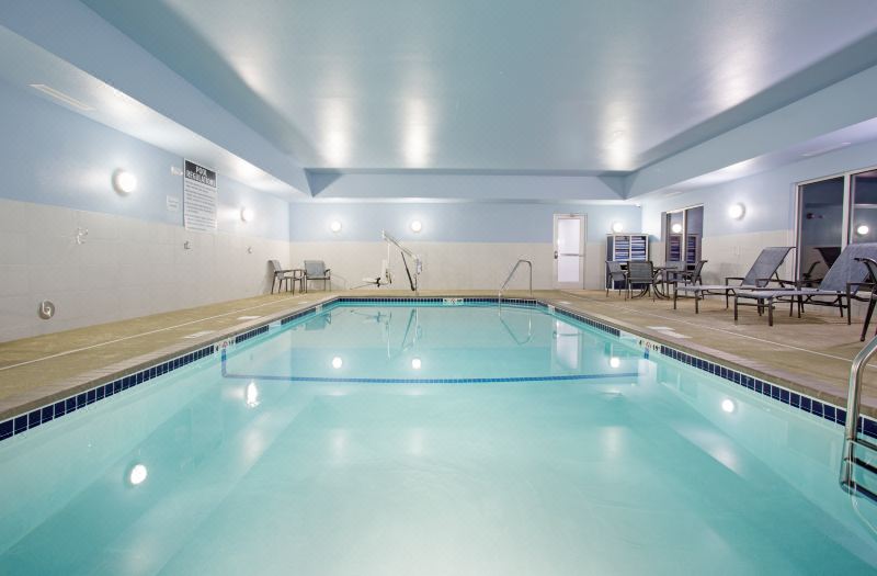 Holiday Inn Express & Suites Lincoln I - 80 by IHG photo 2