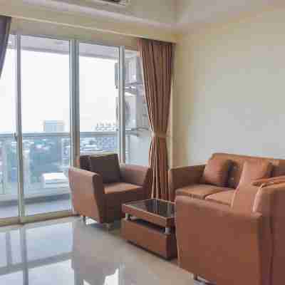 Spacious and Elegant 3Br at Menteng Park Apartment Others