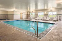 Country Inn & Suites by Radisson, Rossford - Toledo South Hotels in Rossford