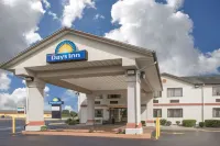 Days Inn by Wyndham Hillsdale Hotels near Rite Aid Pharmacy