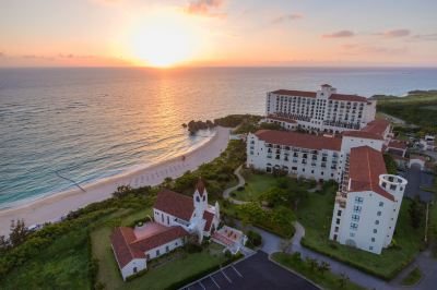 施設外観 ホテル日航アリビラの写真