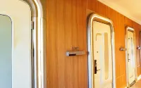 Tab Capsule Hotel - Kayoon Surabaya