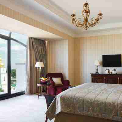 InterContinental Hotels 基輔 by IHG Rooms