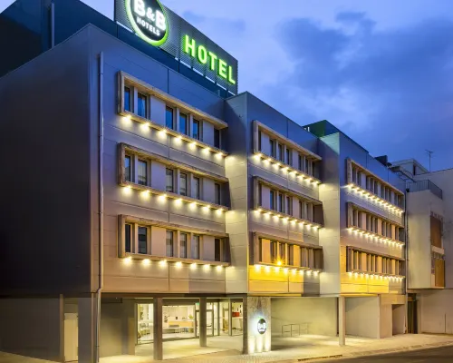 B&B HOTEL Lisboa Aeroporto Hotels near Olivais