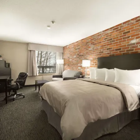 Super 8 by Wyndham Timmins on