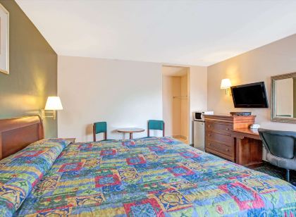 Knights Inn South Hackensack