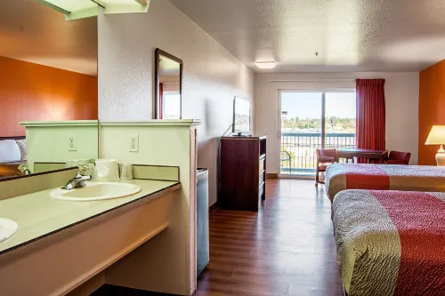 Motel 6 Newport, or Hotels in Seal Rock