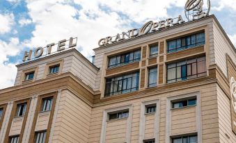 Grand Opera Hotel