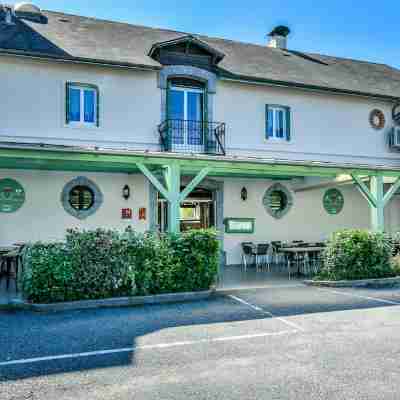 Logis Hôtel l'Auberge de l'Etable Hotel Exterior