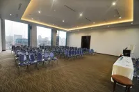 Dreamtel Jakarta - Business