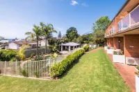 Mollymook Seascape Motel and Apartments Hotels in Lake Conjola