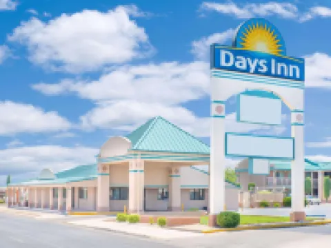 Days Inn by Wyndham Roswell Hotels in Roswell