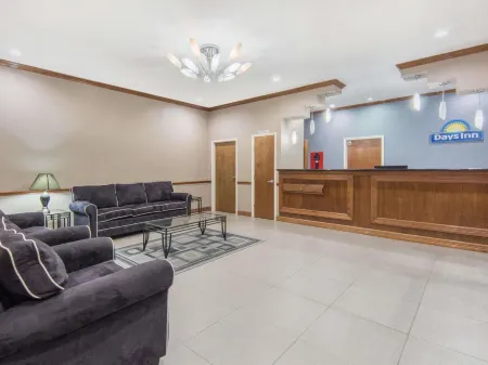 Days Inn by Wyndham Baytown East