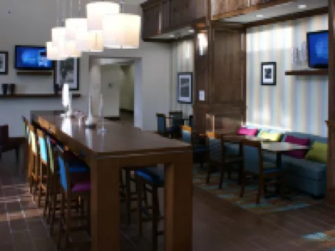 中心希爾頓歡朋旅館&套房酒店 森特酒店