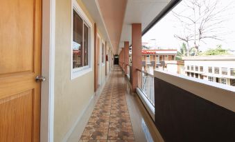 RedDoorz Plus near Lapasan Plaza Cagayan de Oro