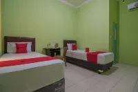 RedDoorz Near Kampus Ump Purwokerto Hotels in Kecamatan Kembaran