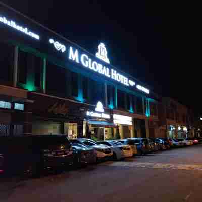 M Global Hotel Hotel Exterior