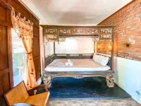 Griya Gribig Guest House Mitra RedDoorz Hotels in Kedungkandang