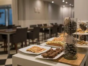 Playas Art Hotel