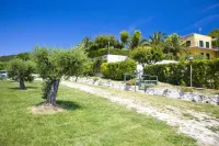 Hotel le Cave