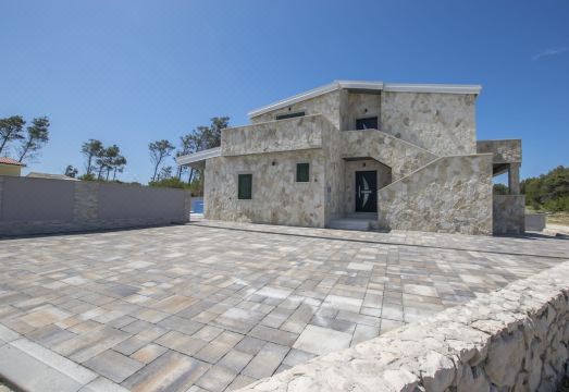 아파트먼트 사나