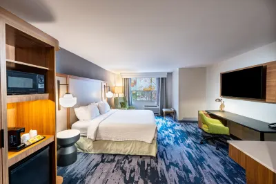 Fairfield Inn & Suites St. Louis Chesterfield Hotels in der Nähe von Sachs Butterfly House