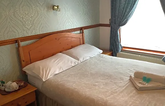 多佛爾瑞斯特歐芙住宿加早餐酒店