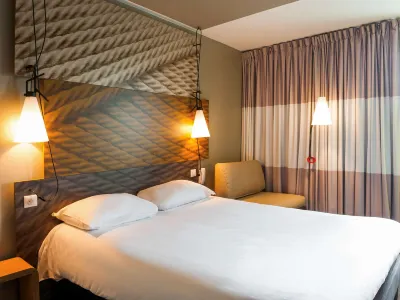 Ibis Paris la Défense Courbevoie Hotels in Courbevoie