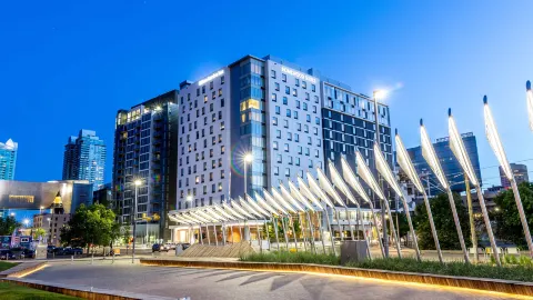 Hilton Garden Inn Calgary Downtown in Calgary