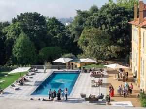 Boeira Garden Hotel Porto Gaia, Curio Collection by Hilton