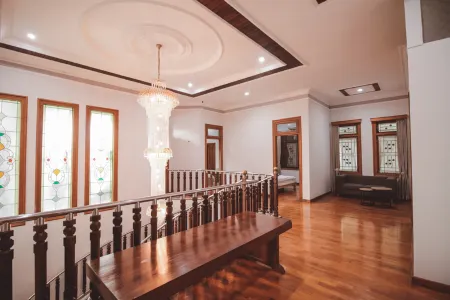 Stay Inn Bandung Отели в г. Cicendo