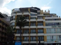 Apartamentos Colón Playa