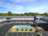 Days Inn & Suites by Wyndham Niagara Falls/Buffalo - 2-Star