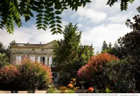 Château Latour Segur Suites & Spa Hotels in Coutras