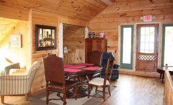 Townhouse Hotel - Housity