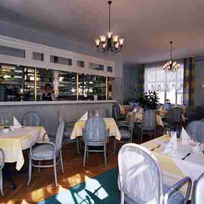Hotel Xenia Dining/Meeting Rooms