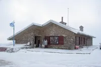 To Exari Hotels in Anatolikos Selinos
