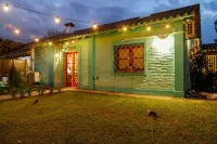 Pura Vida Mae Hostel Hotels in 