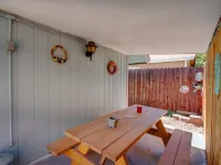 Idle Hours Inn- Family Cabin w/ Hot Tub at Big Bear - Pet friendly