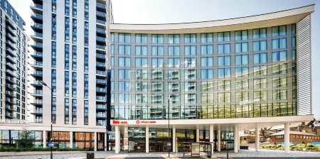 Ibis London Sutton Point Отели в г. Саттон