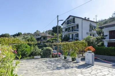 Al Rifugio di San Massimo, Beautiful Studio with Terrace Surrounded by Nature in Rapallo