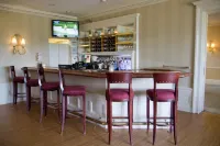 Traditions Hotel & Spa Johnson City - Binghamton, Ascend Hotel Collection - bar