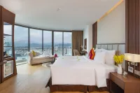 Regalia Gold Hotel Các khách sạn gần Quang Vinh Camera Store