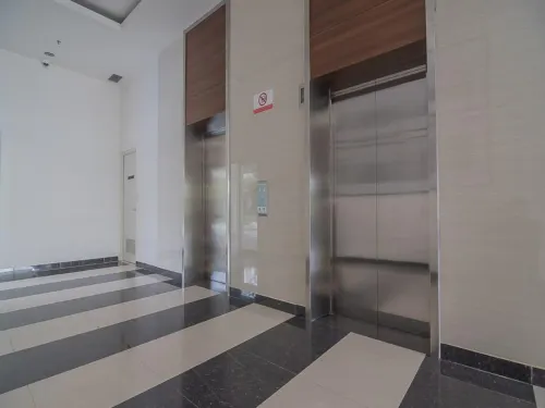 RedDoorz Apartment @ Sentul Tower - Pensions