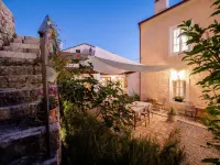 Boutique B&B Mali Pariz Hotels in Grizane