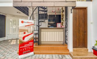 RedDoorz Plus Near Gembira Loka Zoo 2